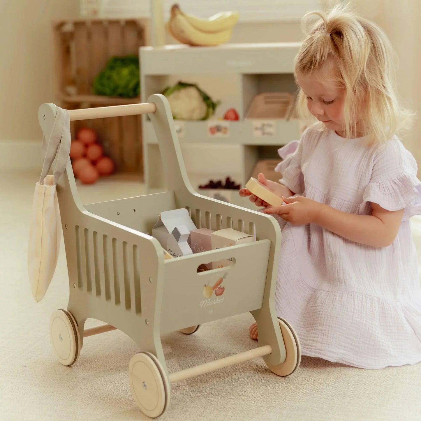 Chariot de courses en bois