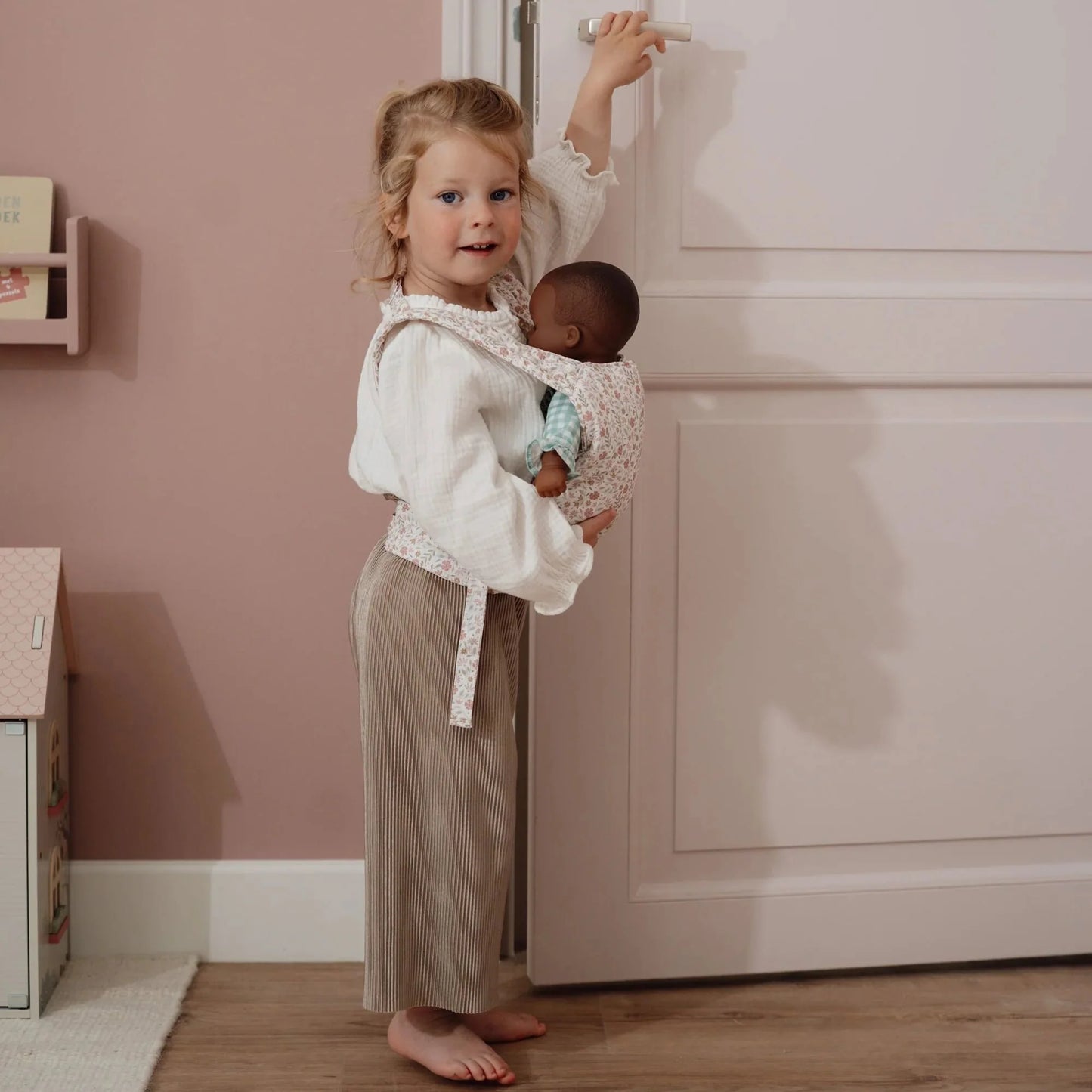 Porte bébé poupée - Fleurs Douces - Jeu Litlle DUtch