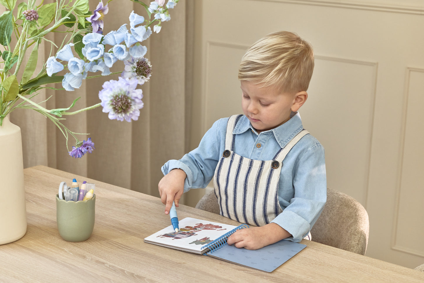 Cahier de coloriage à l'eau Jim Véhicules - Little Dutch