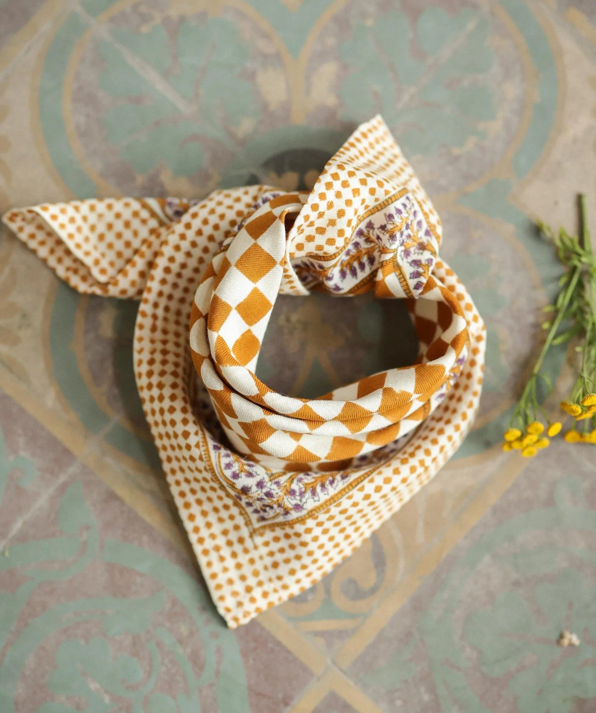 Foulard petit format Damier caramel - Bëllemme