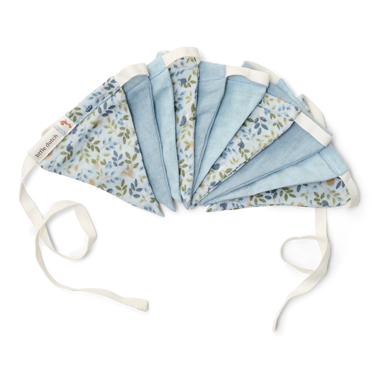 Guirlande avec fanions  #Forest Adventures