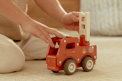 Camion de pompiers 1er âge en bois