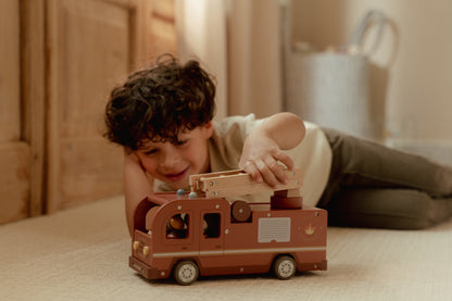 Camion de pompiers en bois