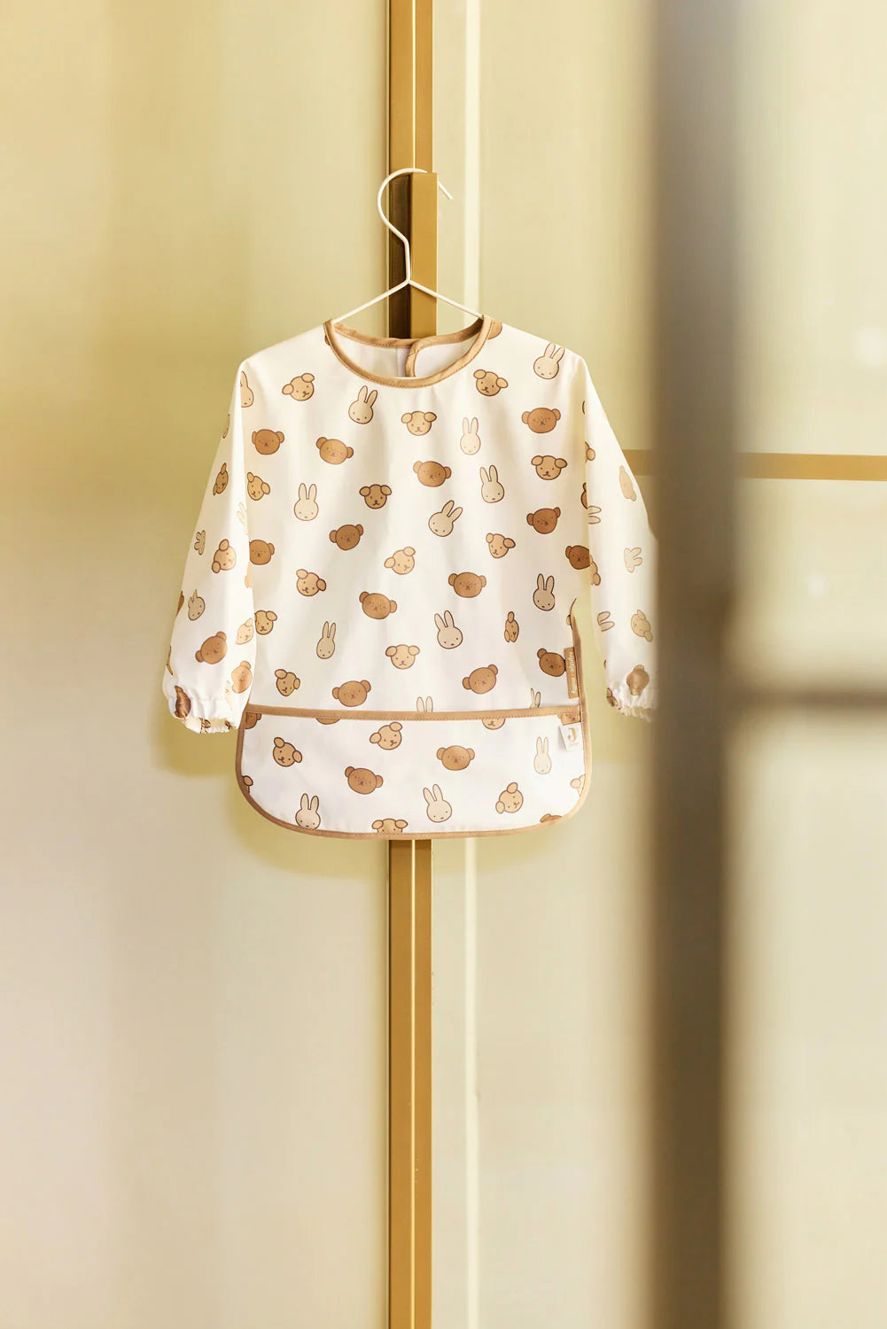 Bavoir à manche - Miffy and friends- Jollein