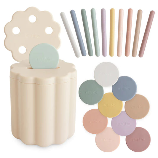 Boîte de motricité fine  #Pièces de monnaie et tubes