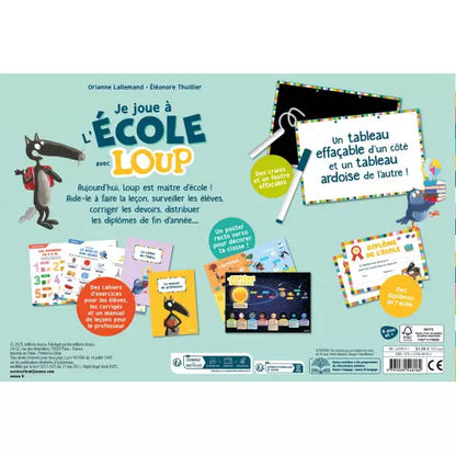 Je joue à l'école avec loup