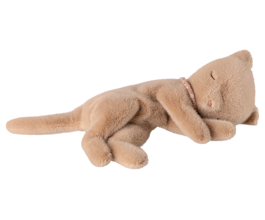 Peluche chaton endormi, Petit - Crème pêche - Maileg