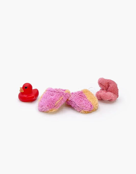 Lot accessoires de bain Mini Panchas avec chaussons à rayures pêche / rose - Minikane